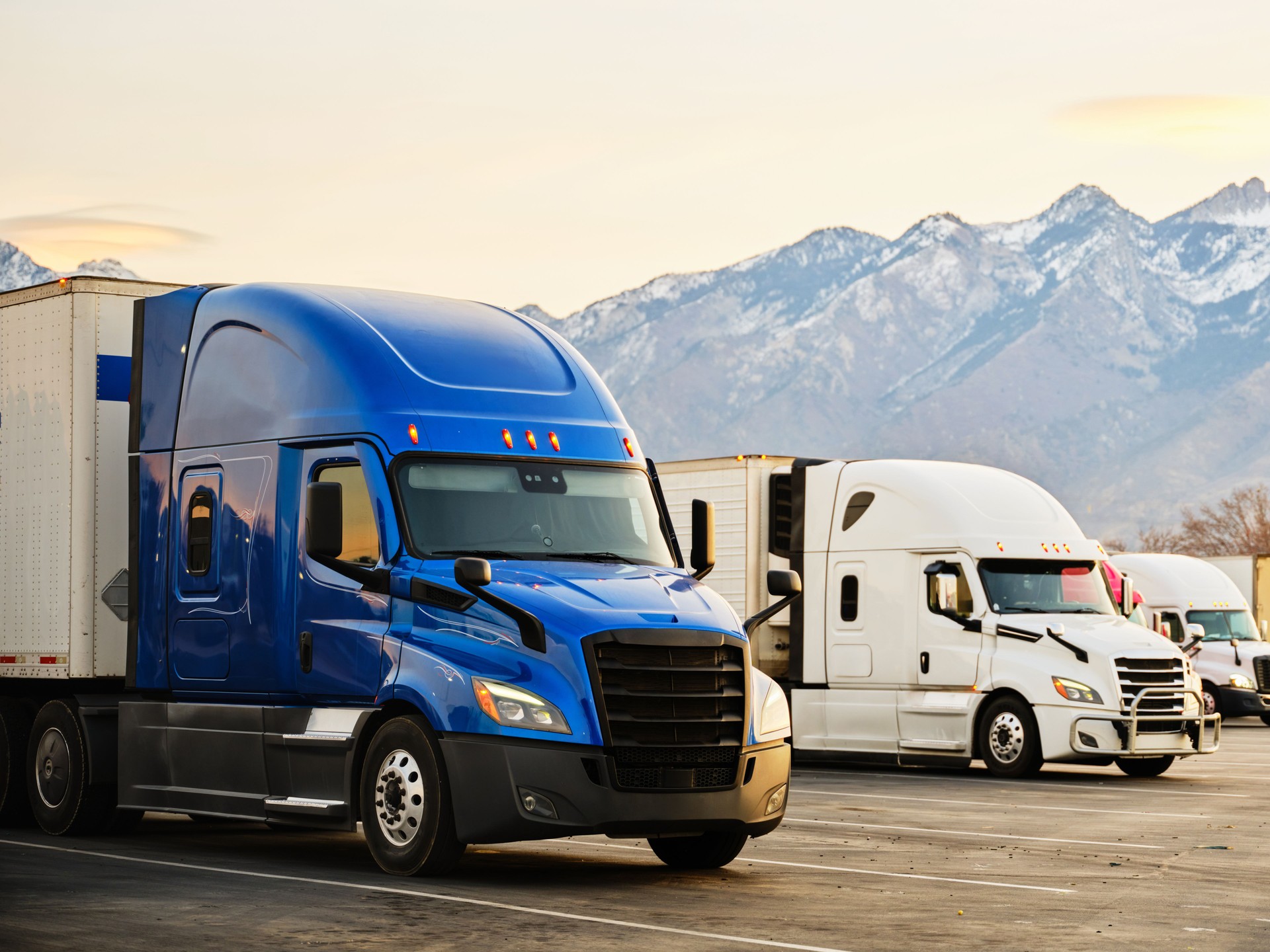 Find Secure truck and trailer parking in Utah with 24/7 access long I‑15, I‑80, and I‑70. Serving Salt Lake City, Ogden, and Provo. truckparkingsource.com